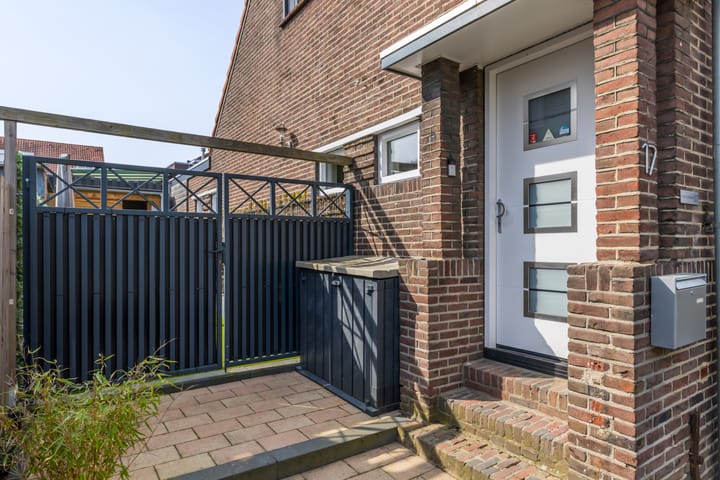 Photo 2 of Torenstraat 17