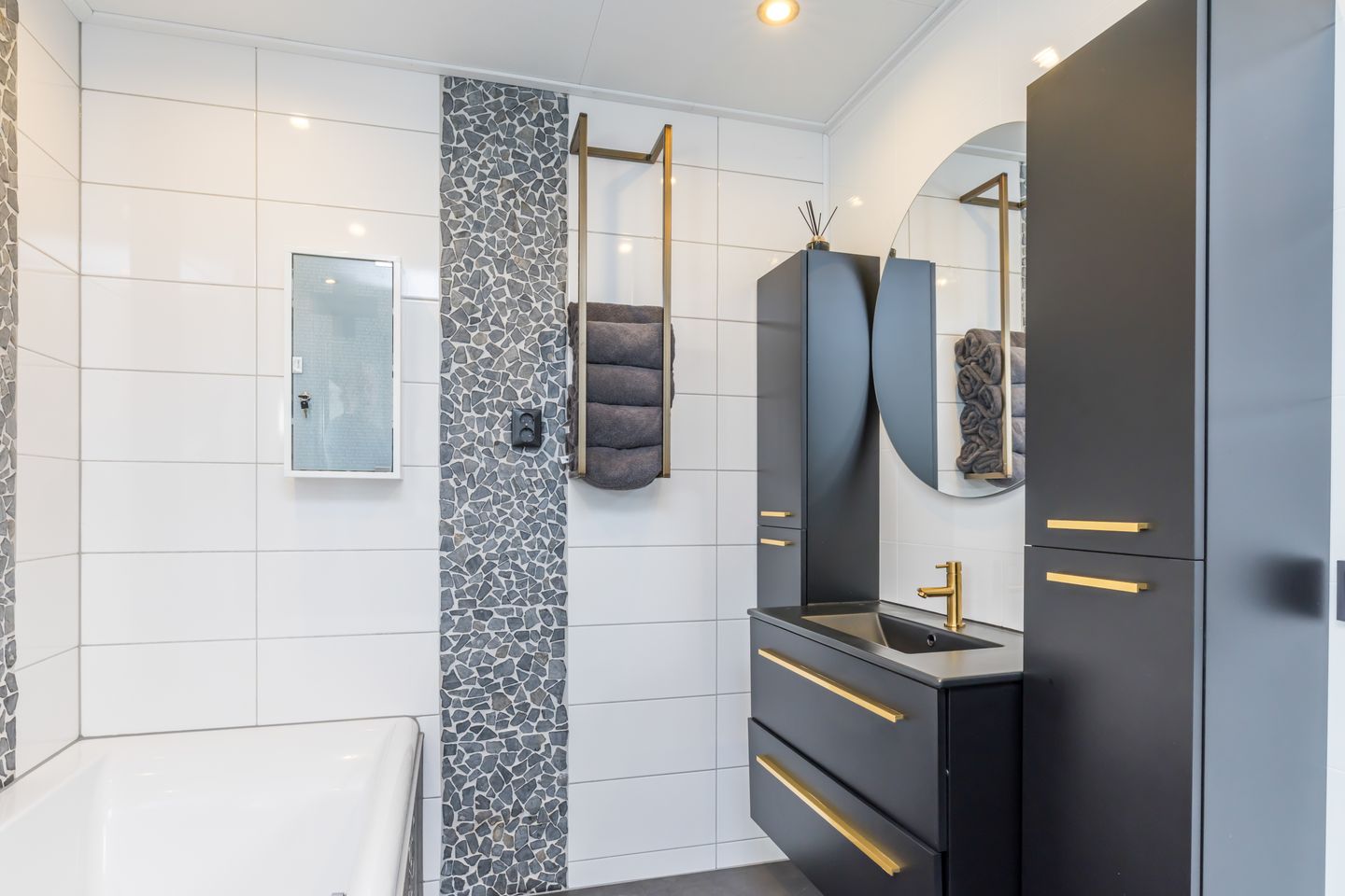 Renovated Semi-Detached Home in Popular Brunssum Neighborhood — 16