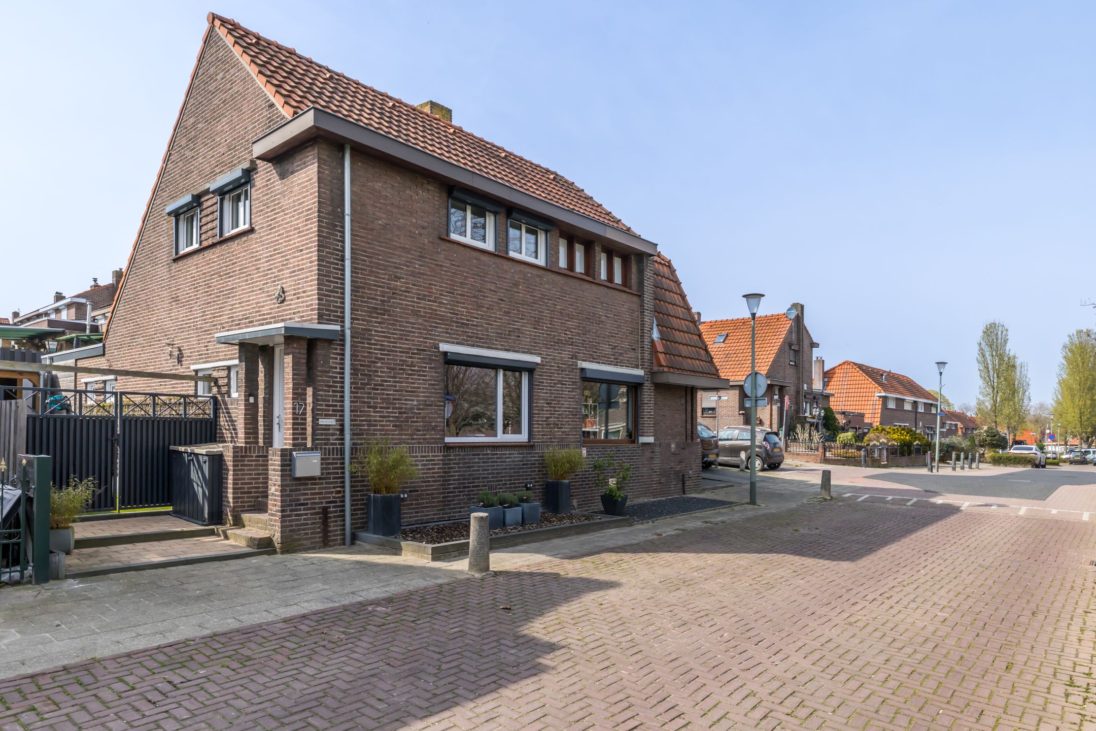 Photo 30 of Torenstraat 17