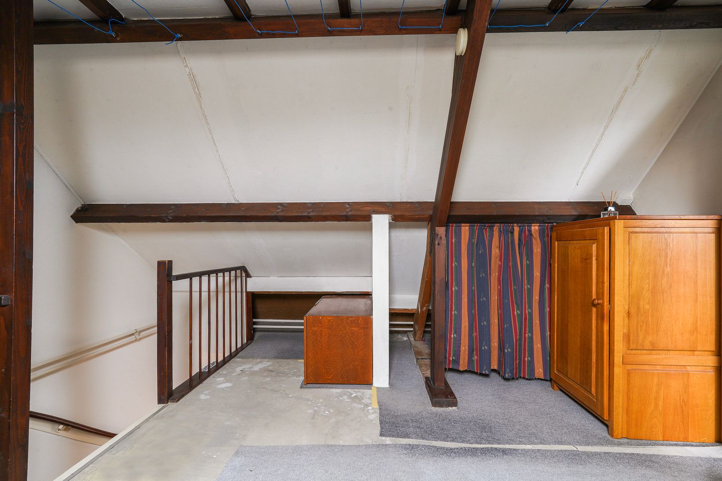 Semi-detached family home with renovation potential in peaceful Liempde — 34