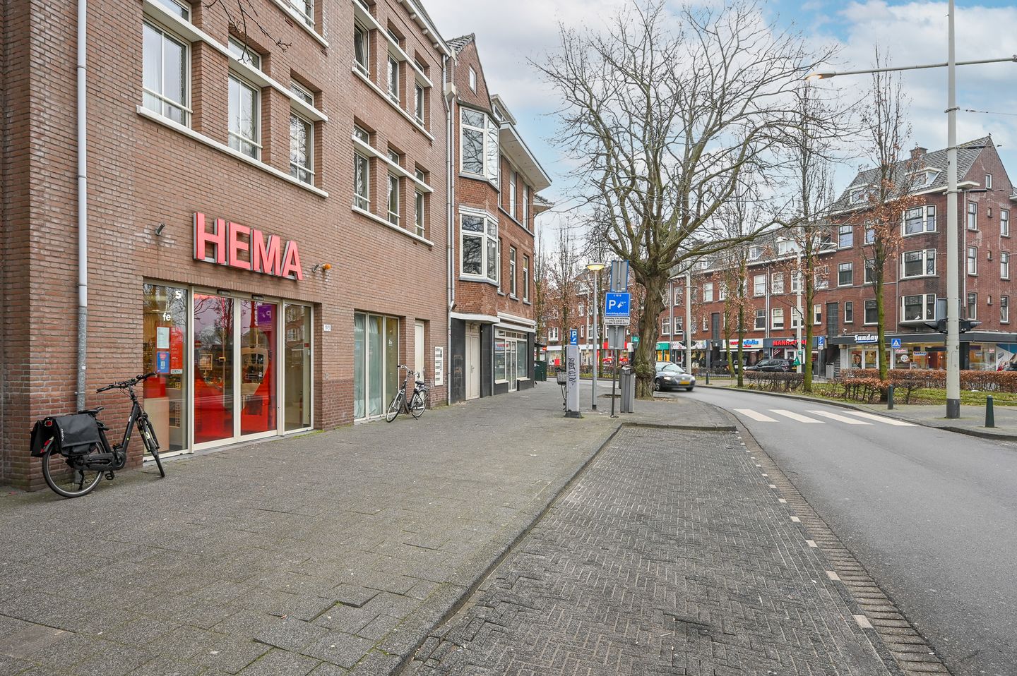 Ready-to-move-in apartment with luxury kitchen in Den Haag Oostbroek-Noord — 26
