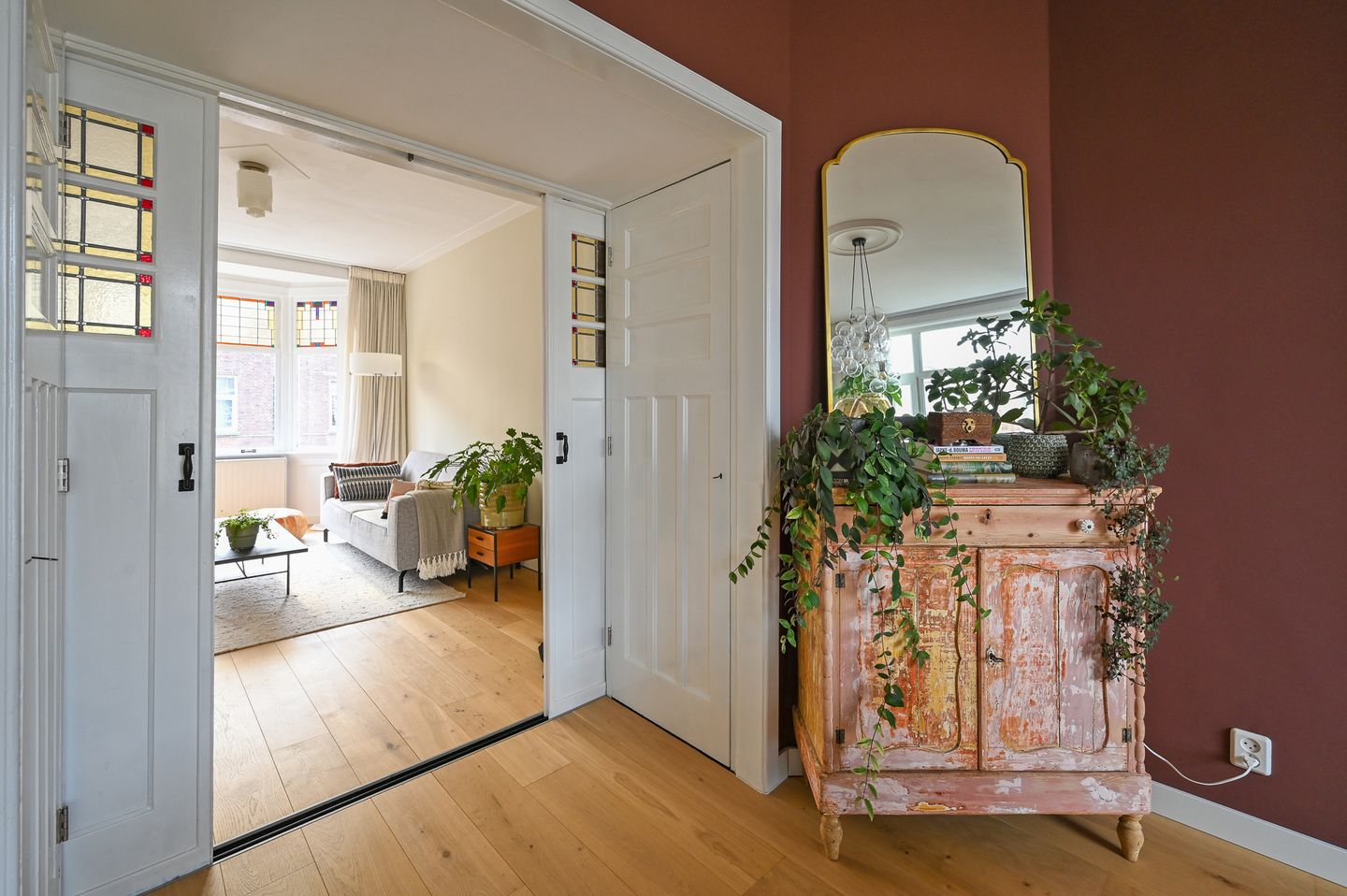 Ready-to-move-in apartment with luxury kitchen in Den Haag Oostbroek-Noord — 13