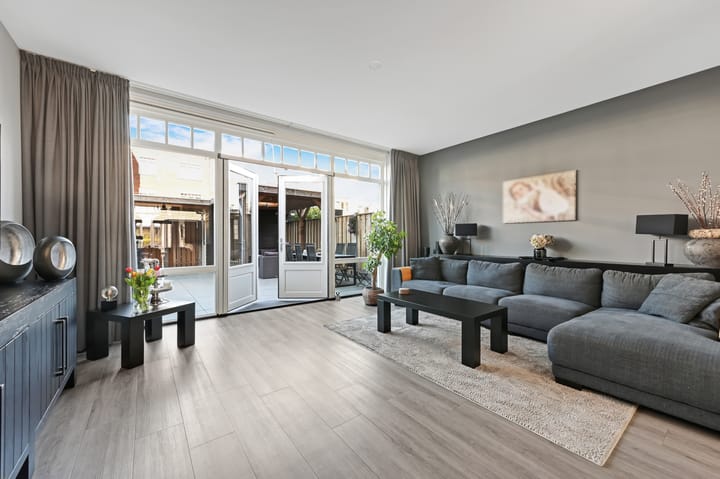 Foto 2 van Thomas Mannsingel 97