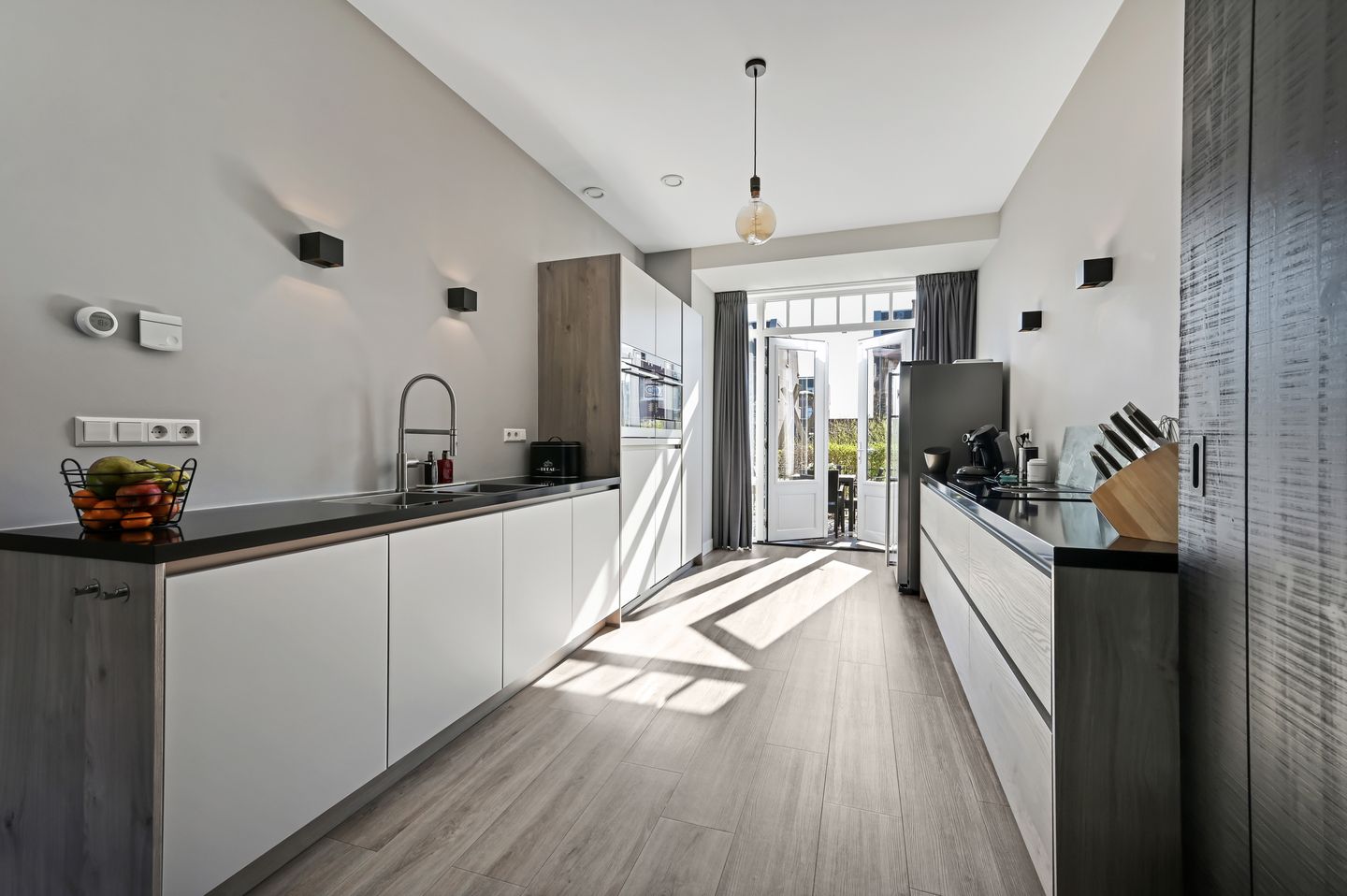 Foto 20 van Thomas Mannsingel 97