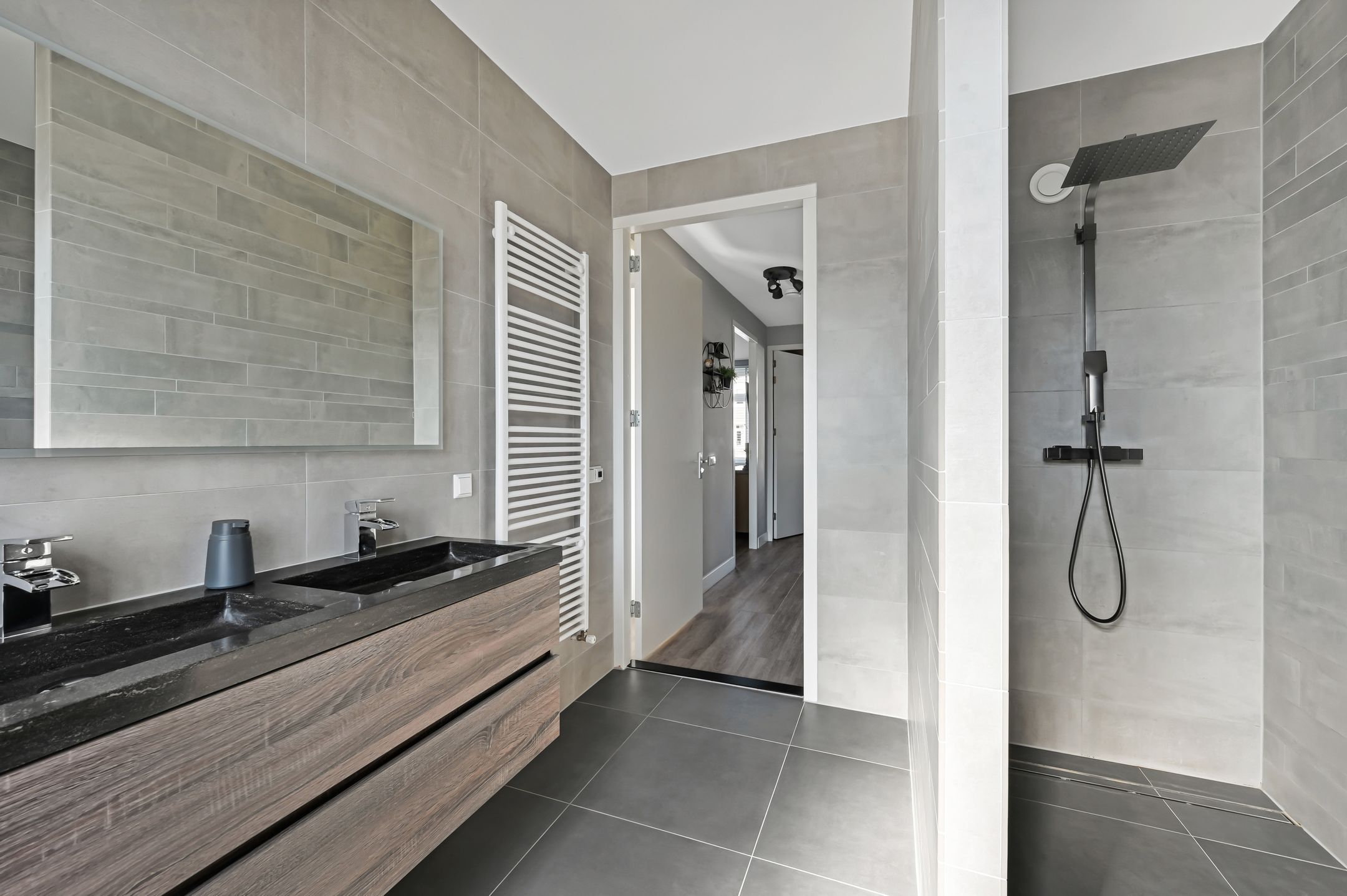 Foto 33 van Thomas Mannsingel 97