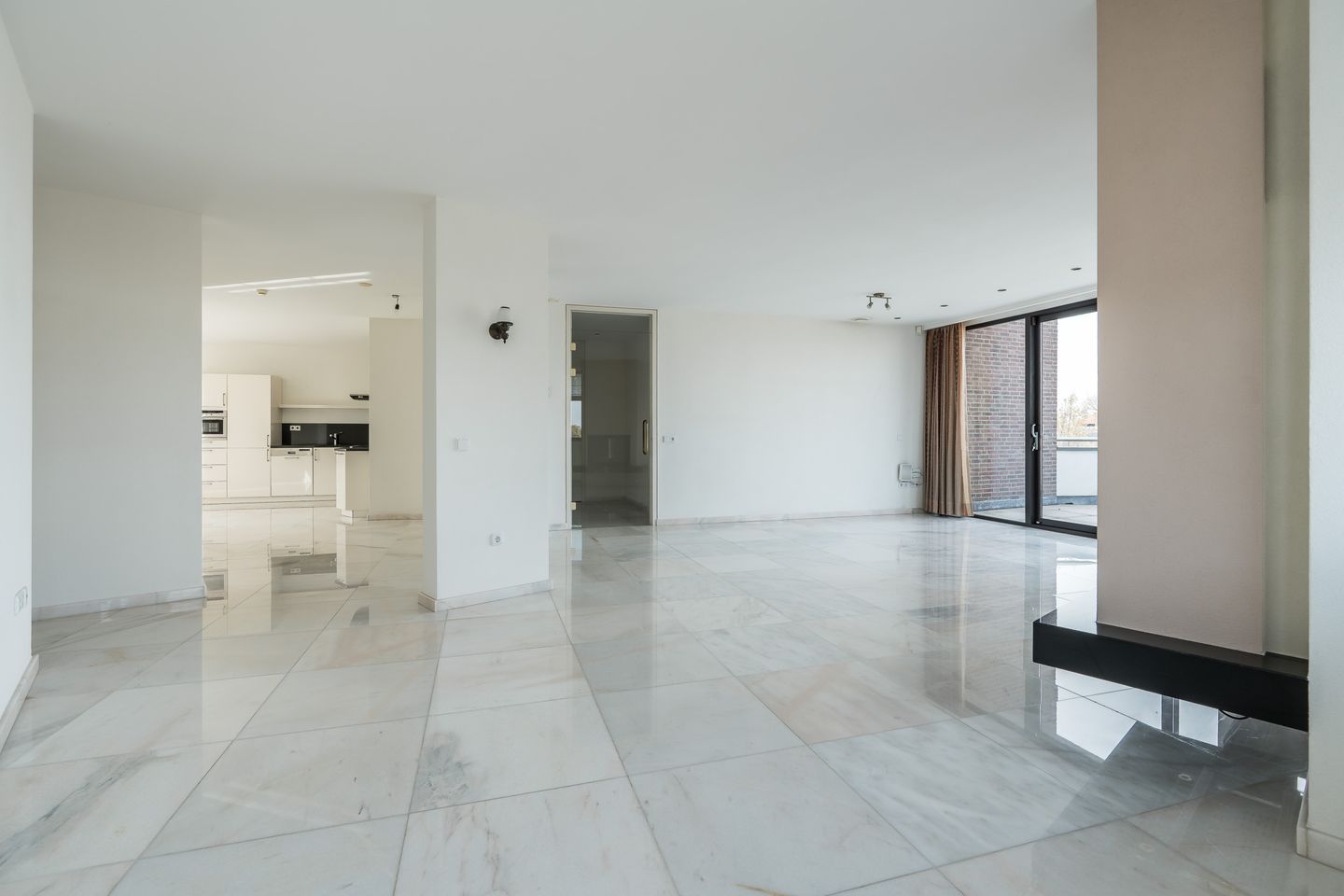 Foto 4 van Emmasingel 87-C