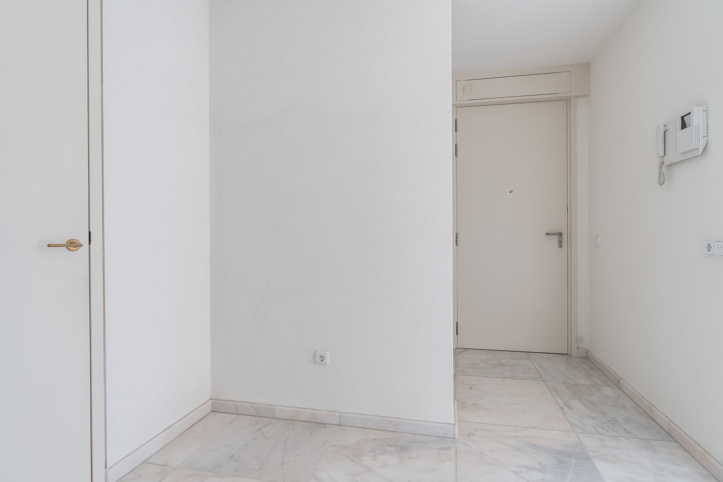 Foto 19 van Emmasingel 87-C