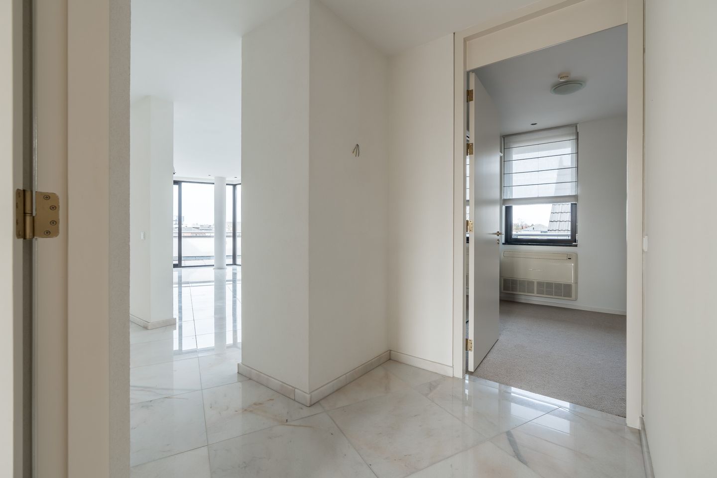 Foto 29 van Emmasingel 87-C