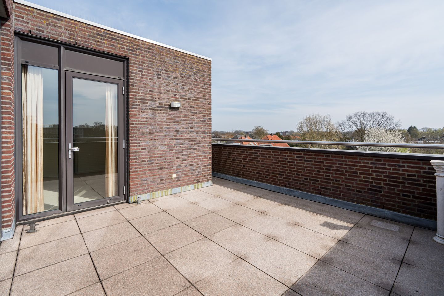 Foto 44 van Emmasingel 87-C