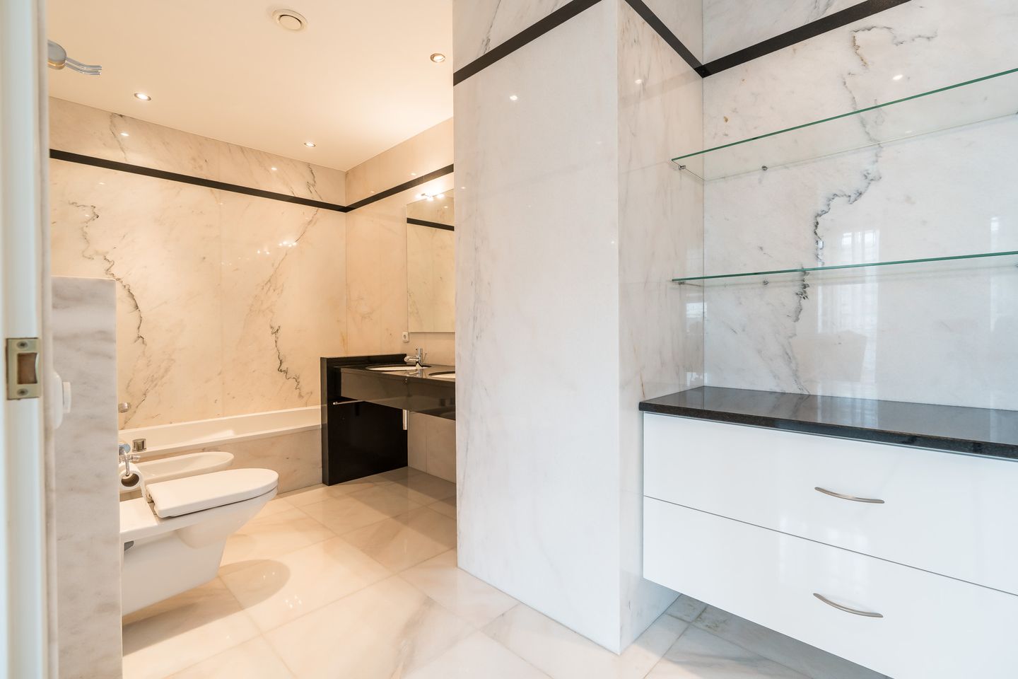 Foto 35 van Emmasingel 87-C