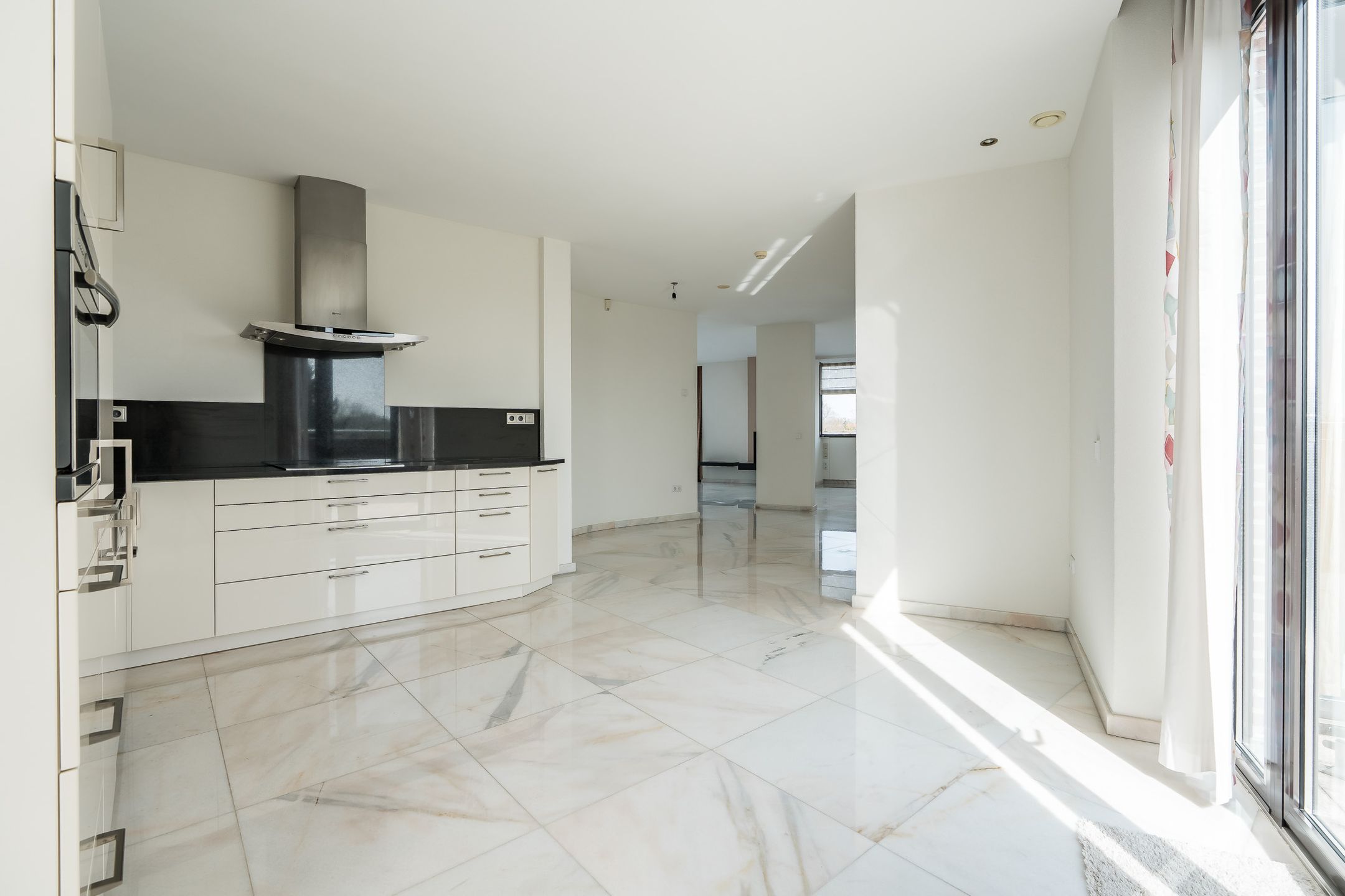 Foto 12 van Emmasingel 87-C