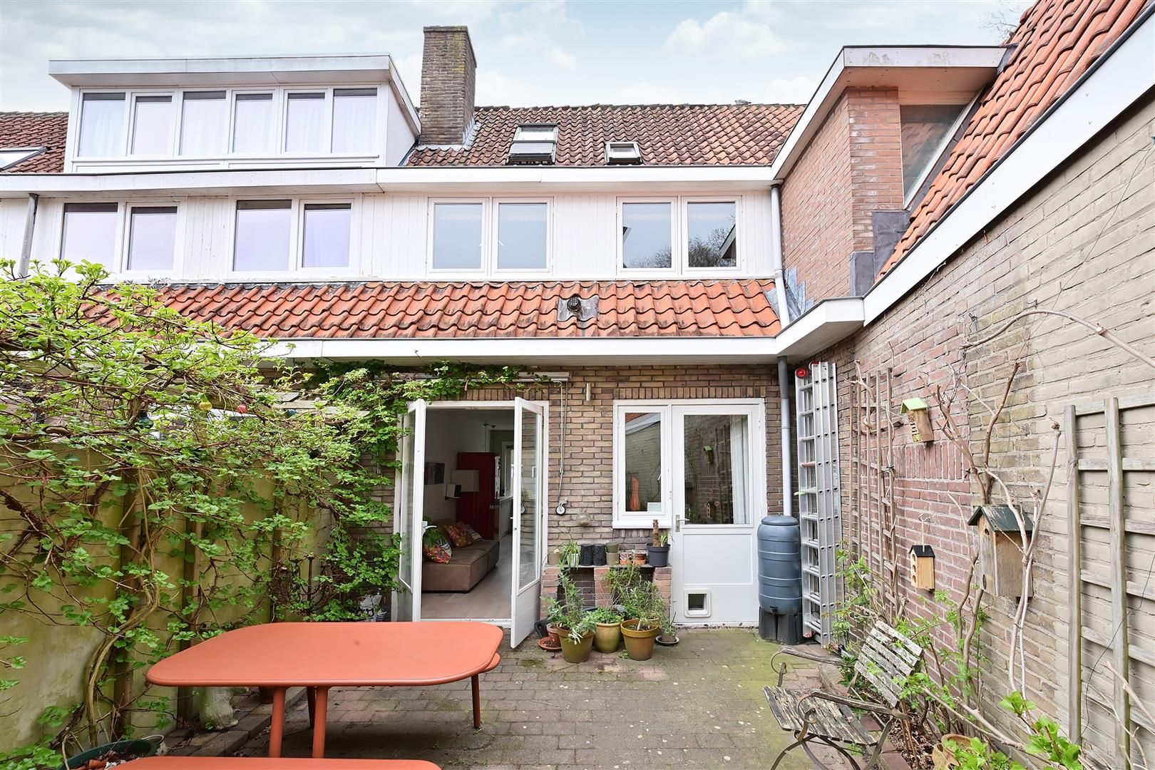 Photo 15 of Van de Sande Bakhuyzenstraat 64