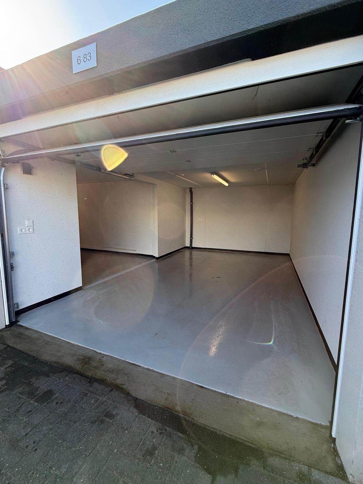 Bekijk foto 2 van Prof. Zeemanweg 6-83