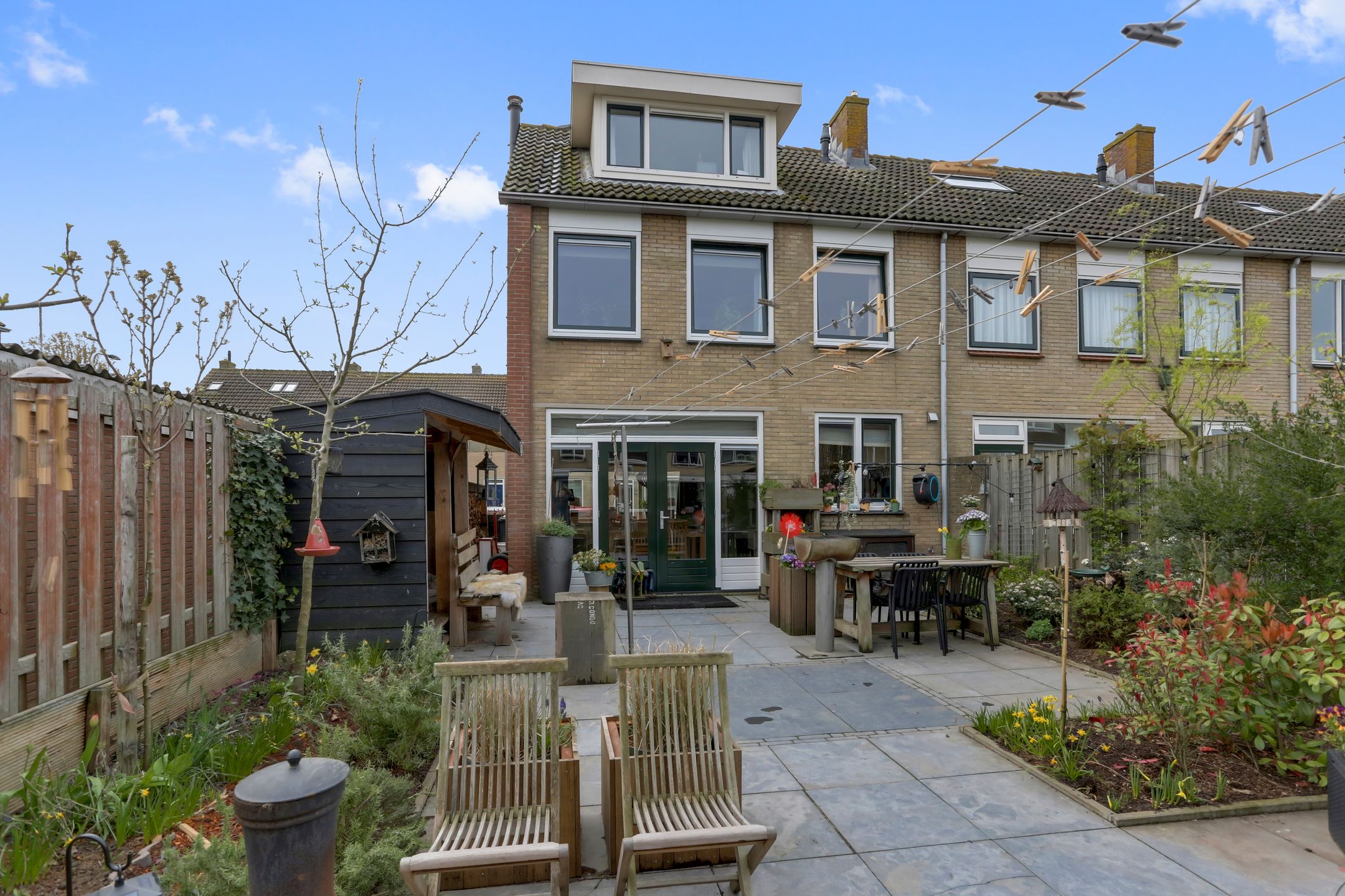 Photo 30 of van Almondestraat 8
