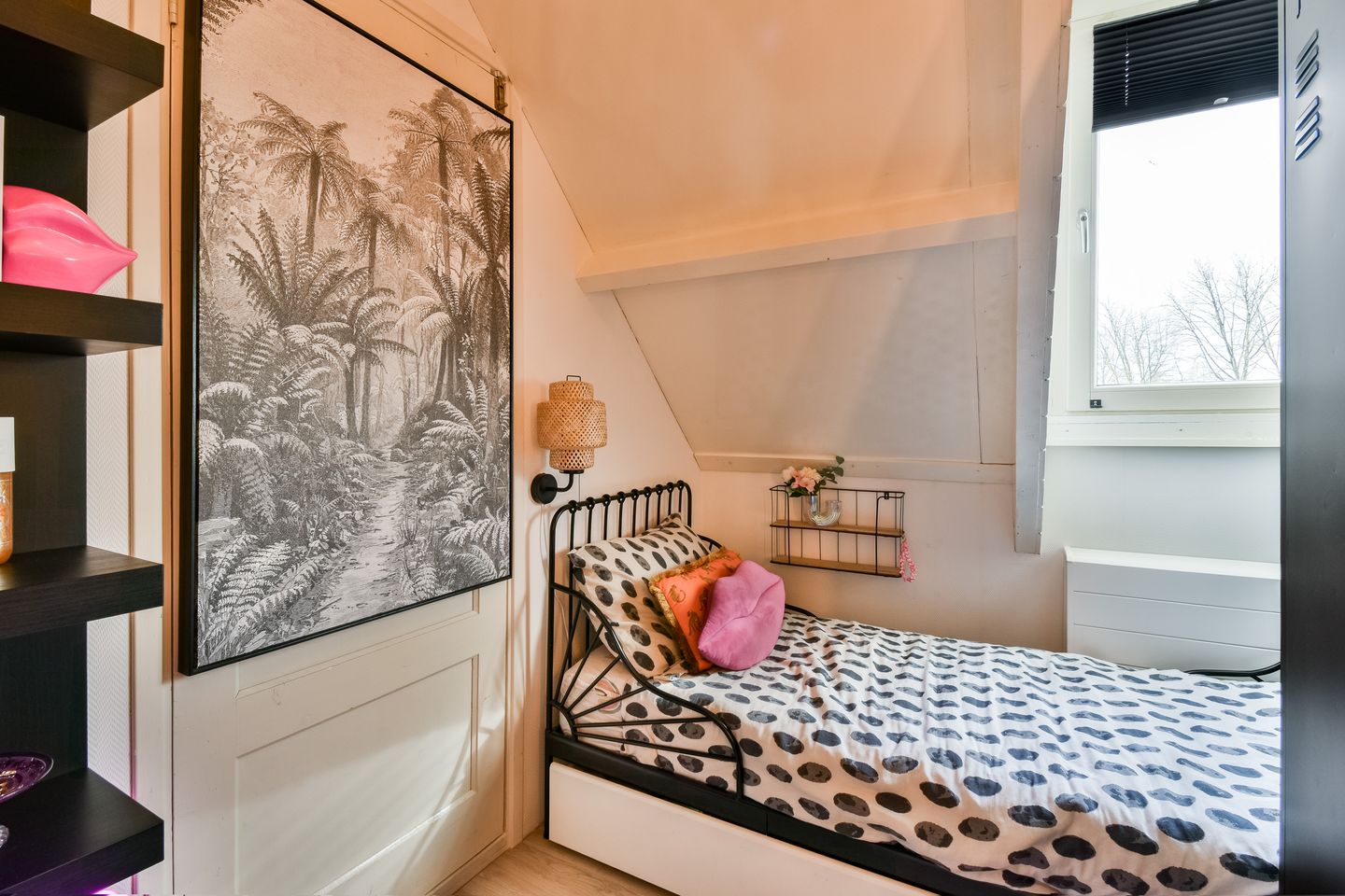 Foto 25 van Wielhovenstraat 6