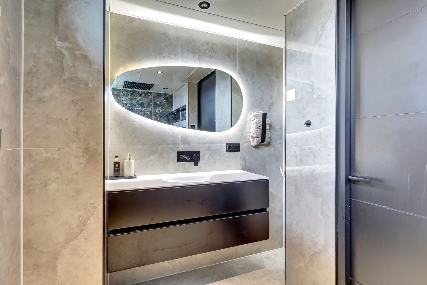 Foto 14 van Van Oldenbarneveltstraat 37