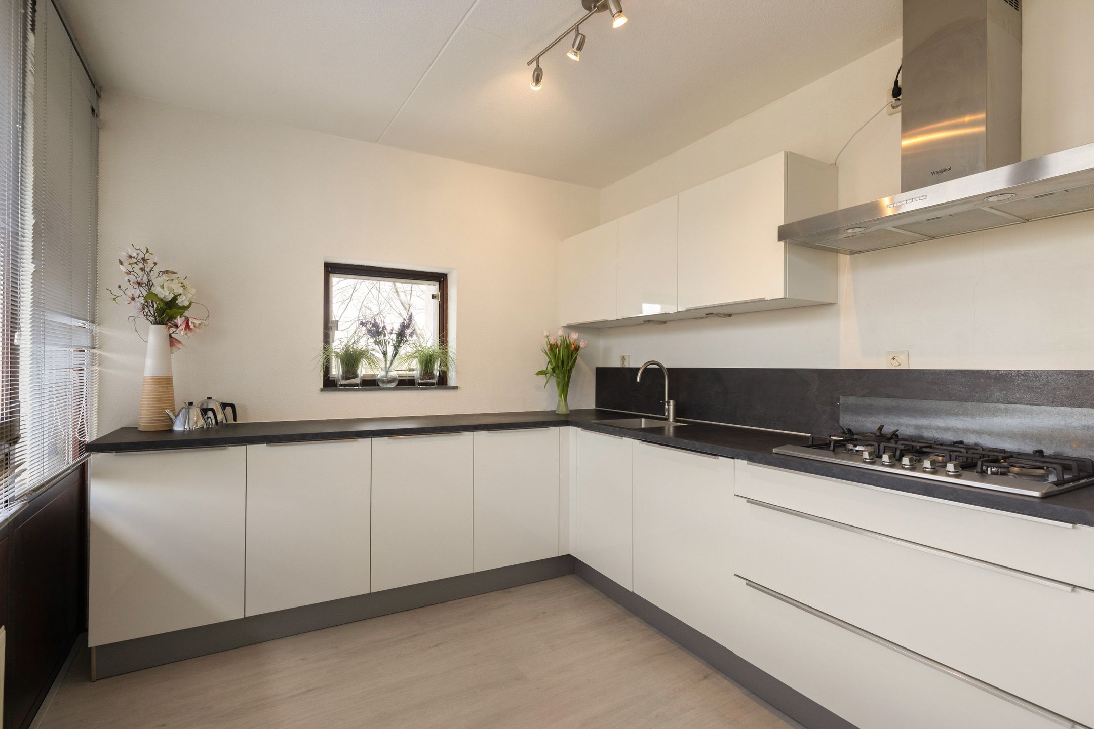 Photo 9 of Leuvenstraat 40