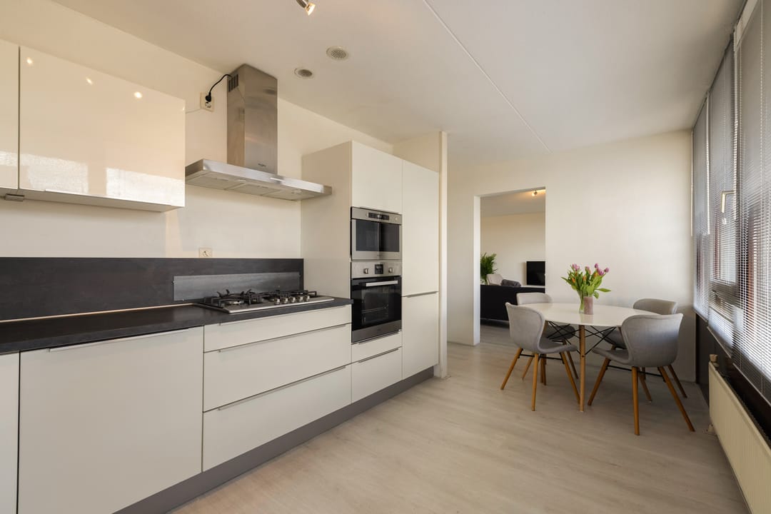 Photo 11 of Leuvenstraat 40