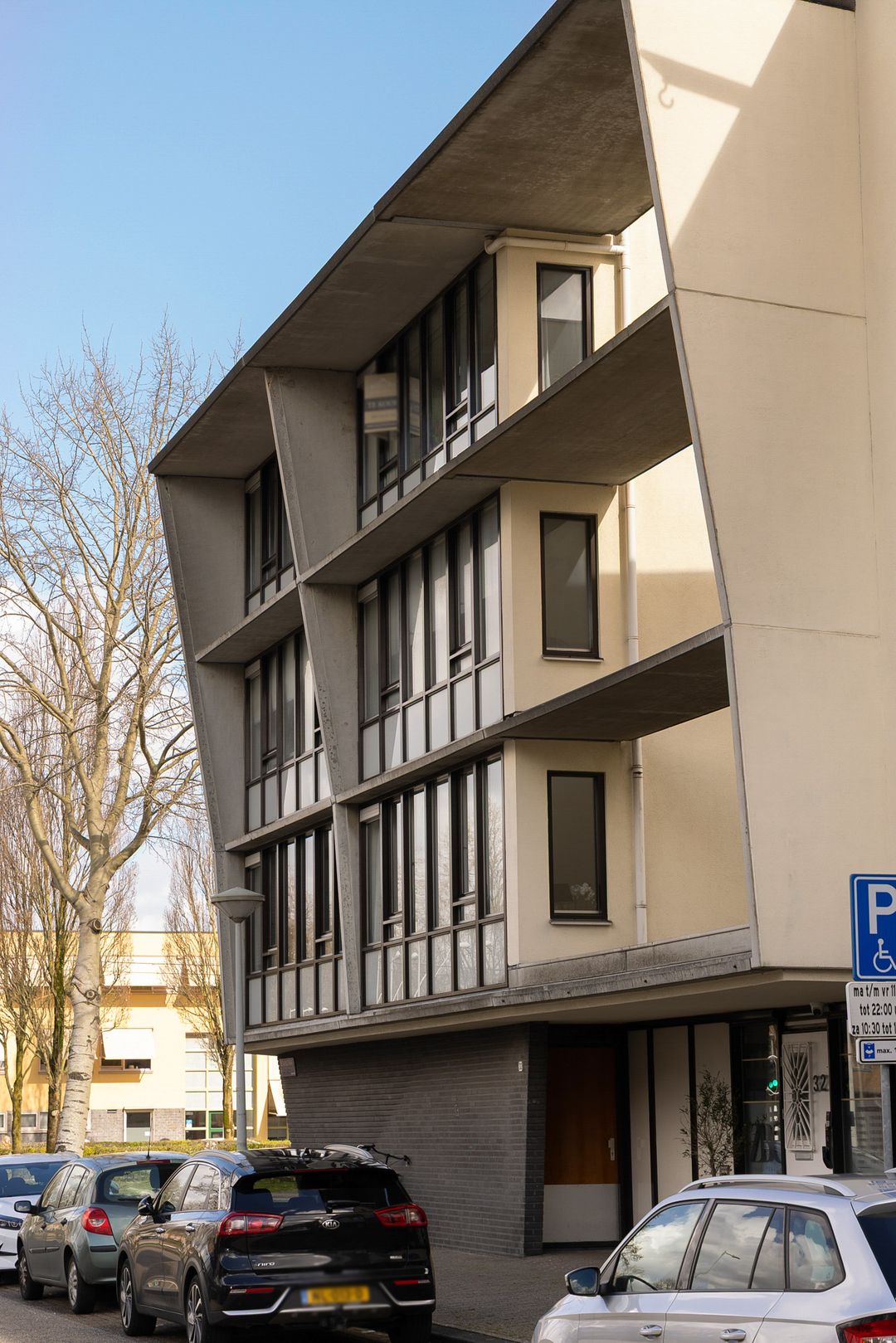 Photo 31 of Leuvenstraat 40