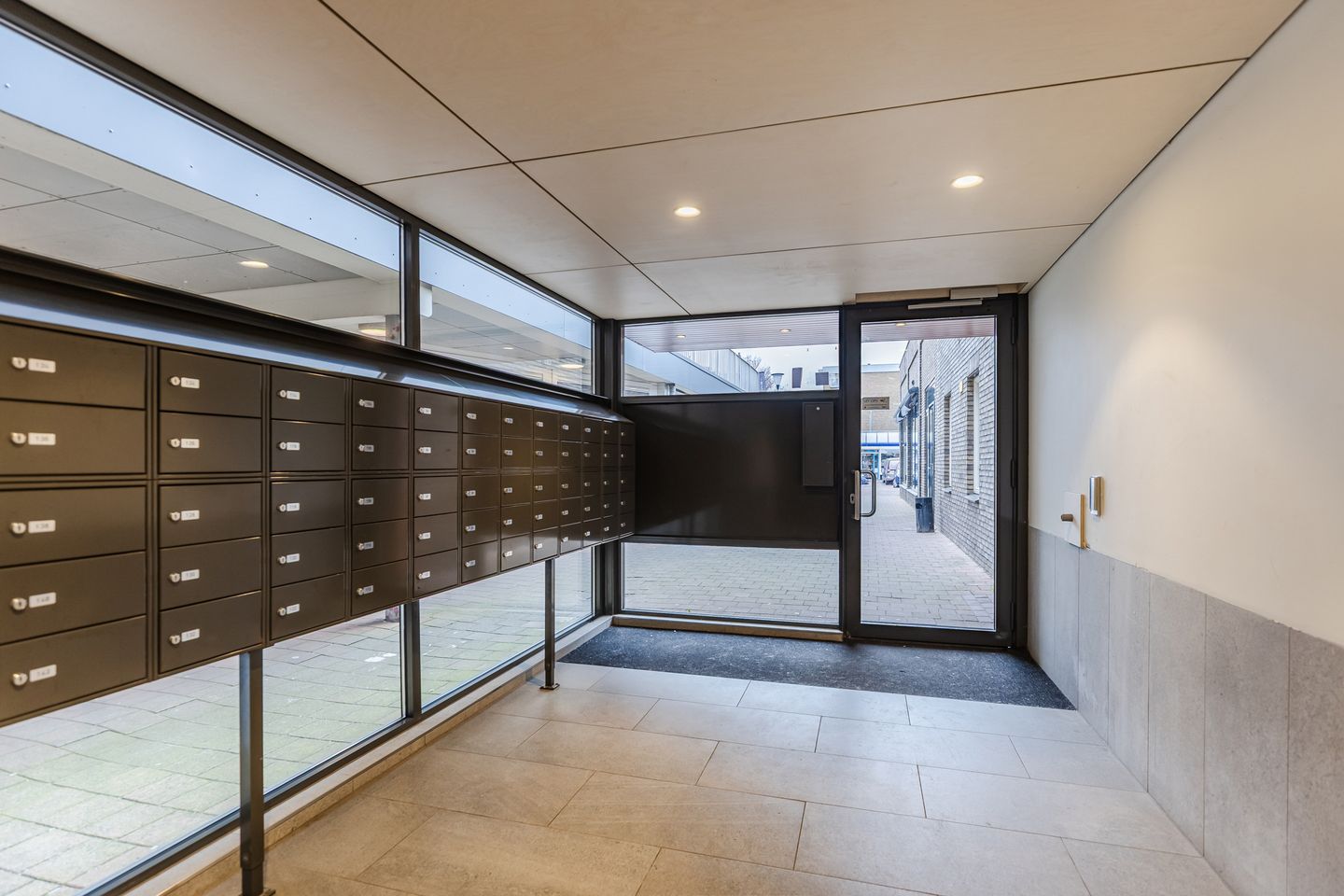 Photo 19 of Europaplein 146