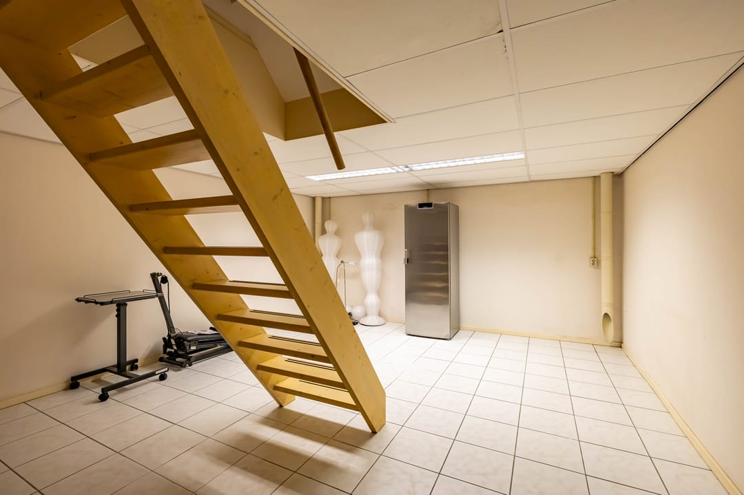 Photo 38 of Etstoel 23