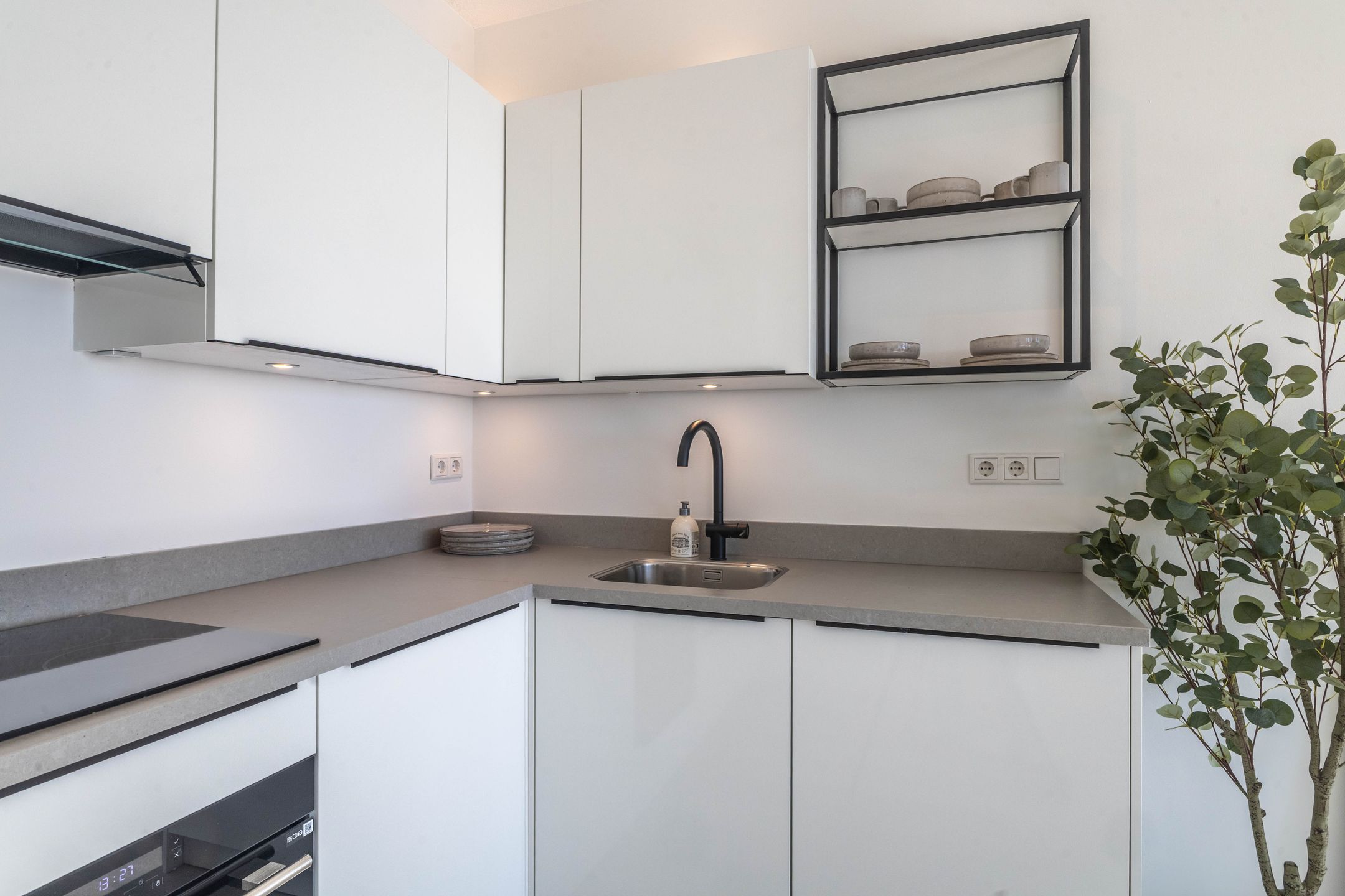 Foto 9 van Zeppelinstraat 50