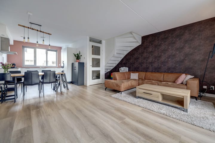 Photo 2 of Ranonkel 22