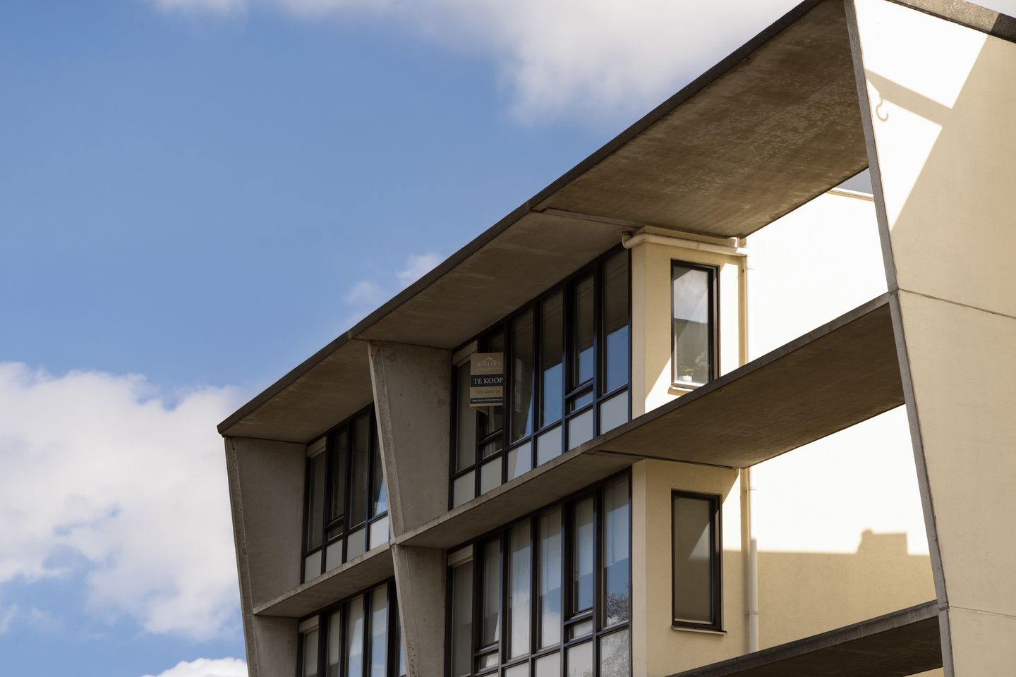 Photo 25 of Leuvenstraat 40