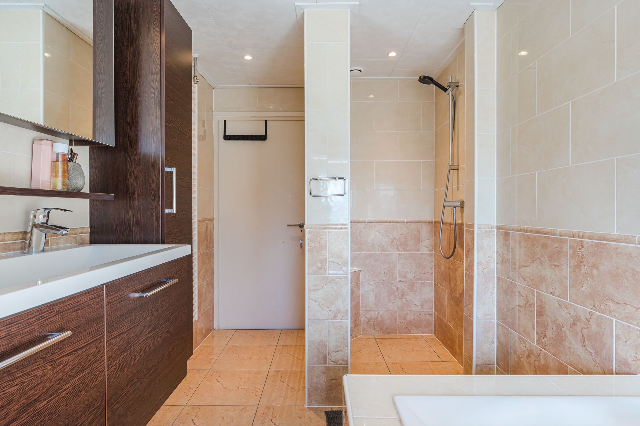 Foto 36 van Koningin Beatrixlaan 6-A