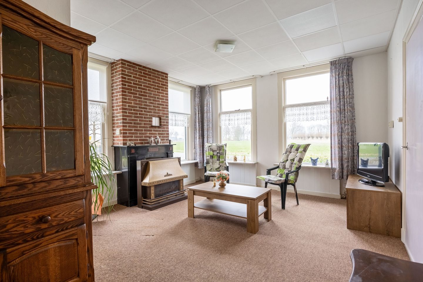 Detached family home with expansive plot and scenic views near estate Verhildersum — 14
