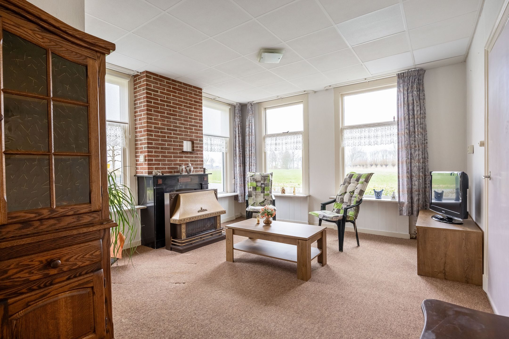 Detached family home with expansive plot and scenic views near estate Verhildersum — 16