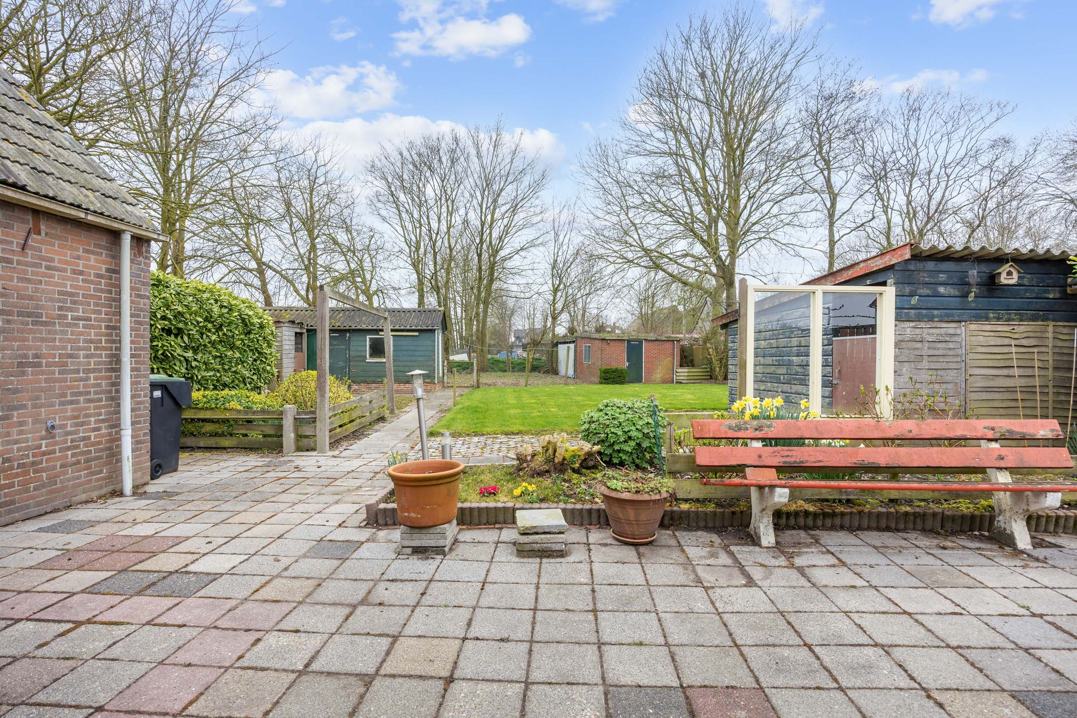 Detached family home with expansive plot and scenic views near estate Verhildersum — 34