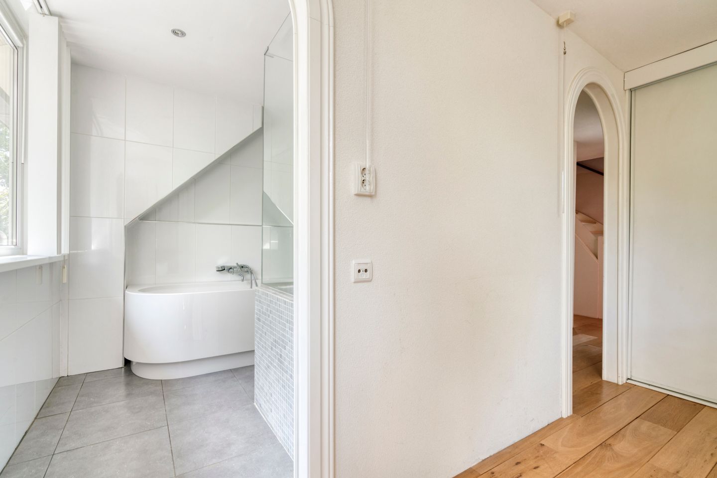 Foto 19 van Schweitzerstraat 64