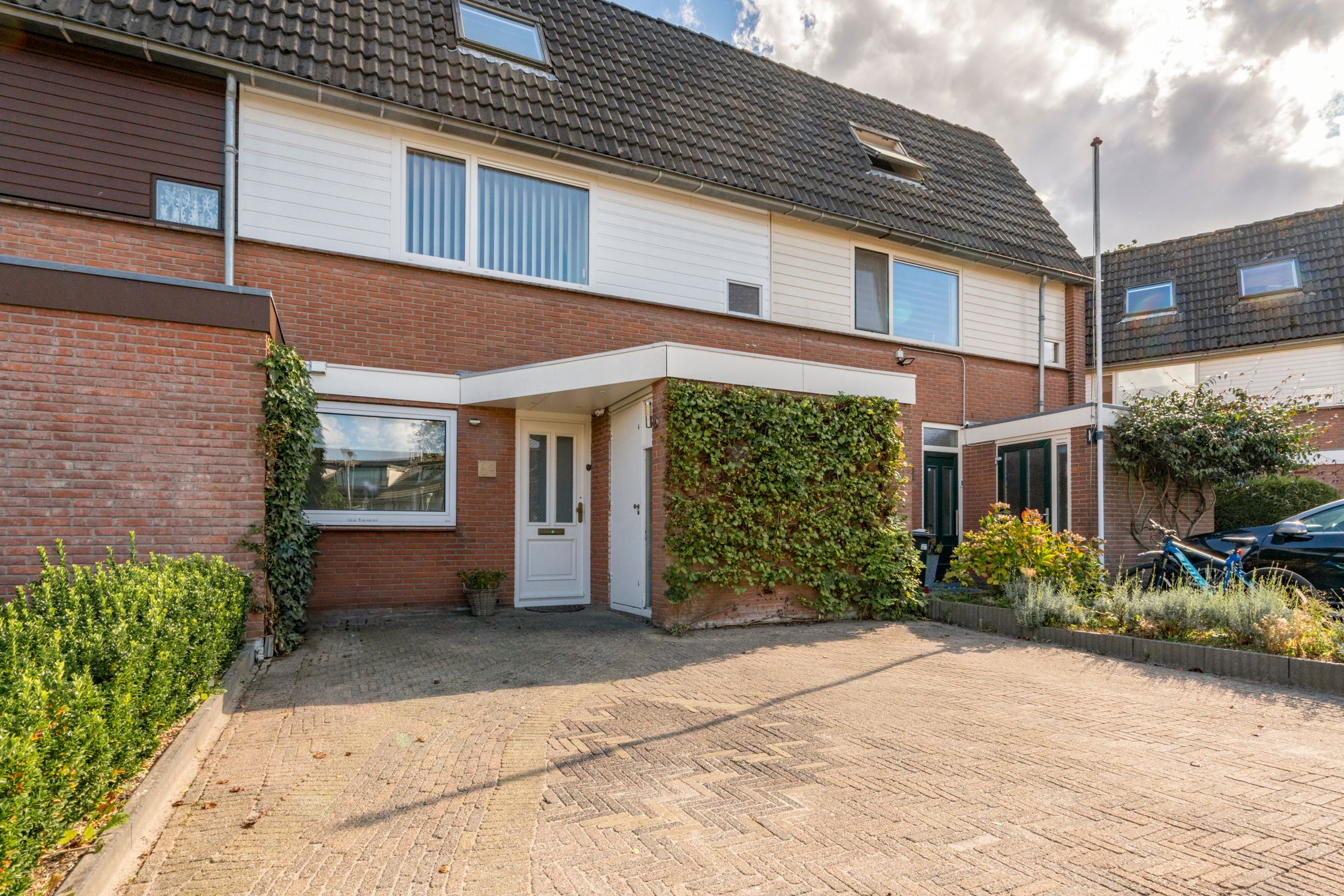 Foto 33 van Schweitzerstraat 64