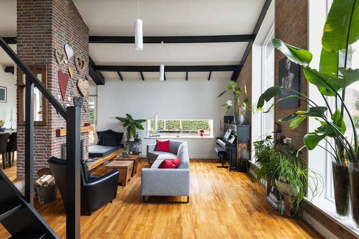 Vrijstaande woning te koop: Zwanenoord 33, Numansdorp