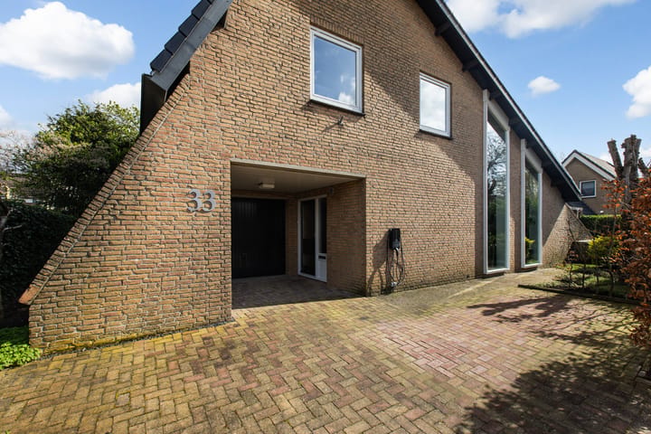 Vrijstaande woning te koop: Zwanenoord 33, Numansdorp