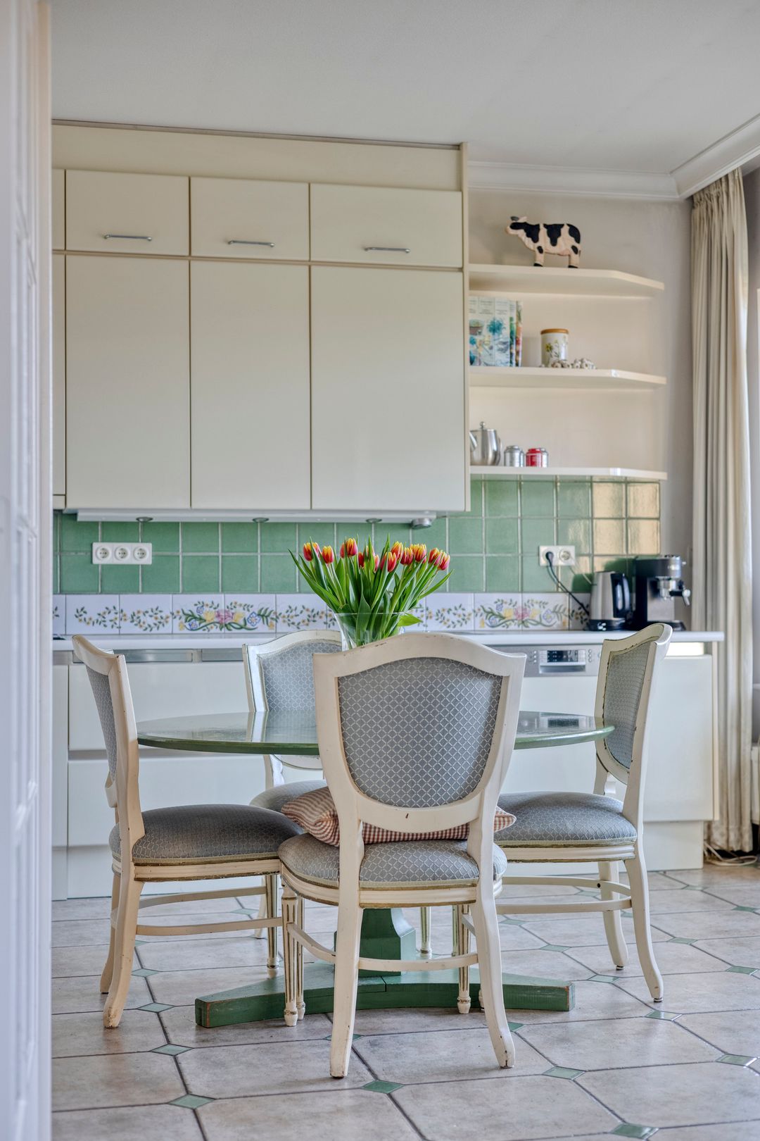 Spacious 241m² Apartment in Historic National Monument De Hogenhout — 28
