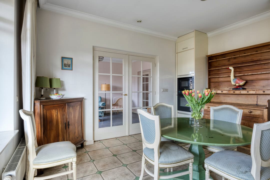 Spacious 241m² Apartment in Historic National Monument De Hogenhout — 41