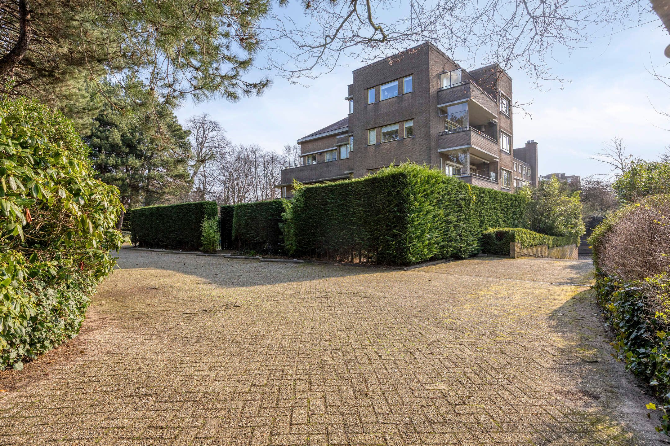 Spacious 241m² Apartment in Historic National Monument De Hogenhout — 74