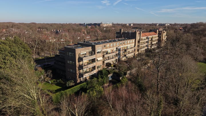 Photo 2 of Van Hogenhoucklaan 60-D
