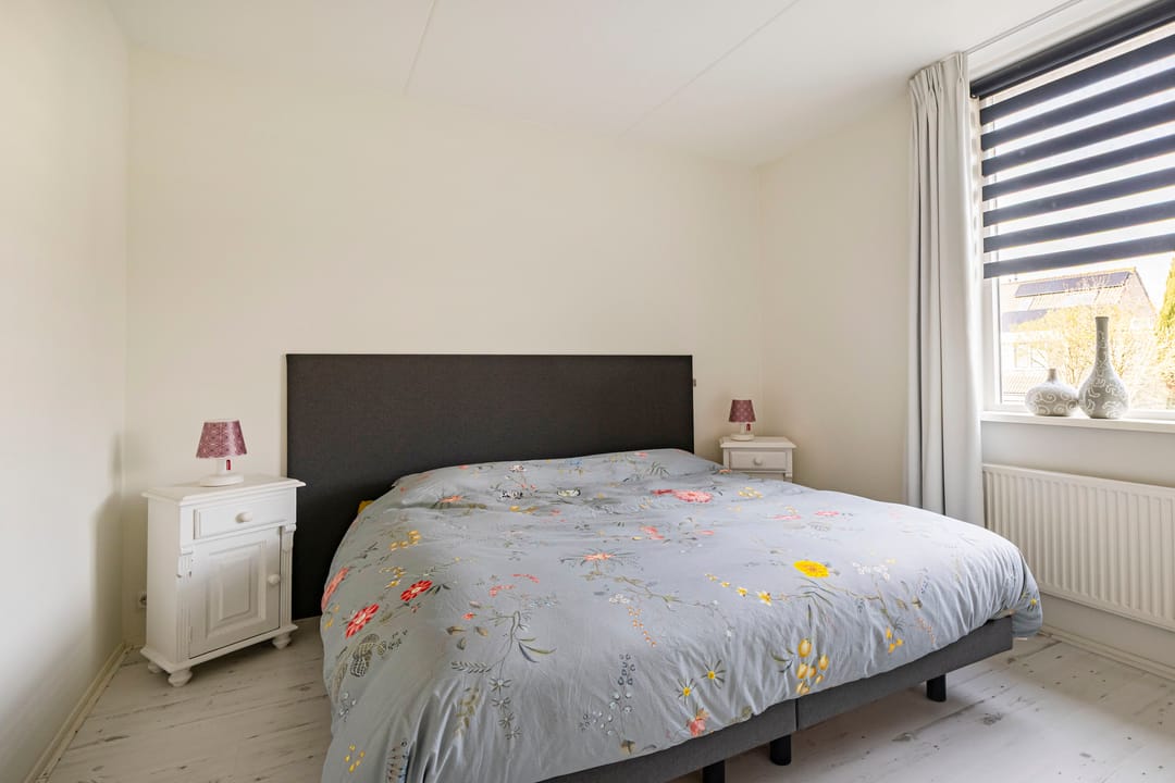 Spacious Family Home with Extension and Sunny Garden in Veenendaal-West — 21