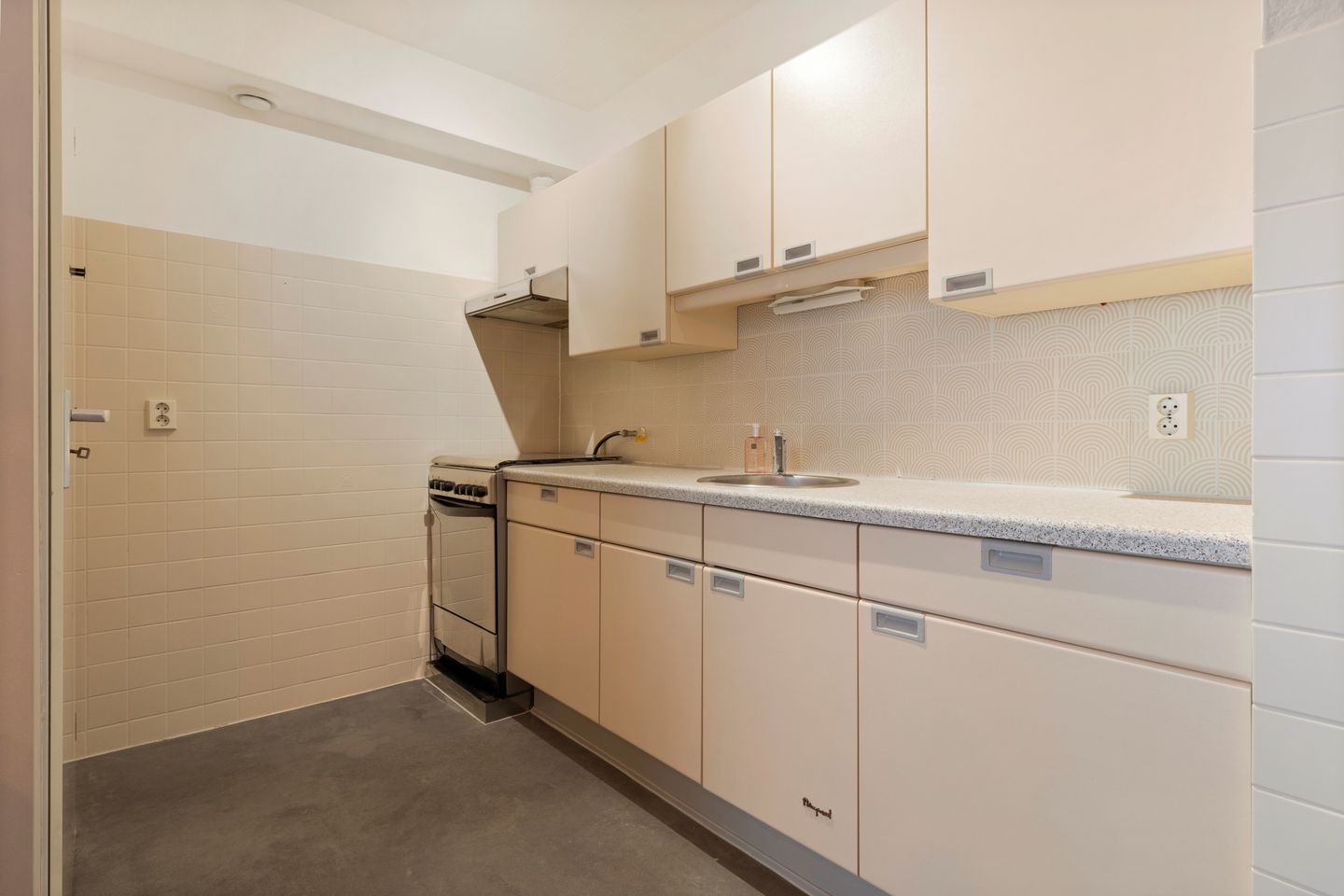 Well-maintained apartment with balcony and church view in Venlo center — 23