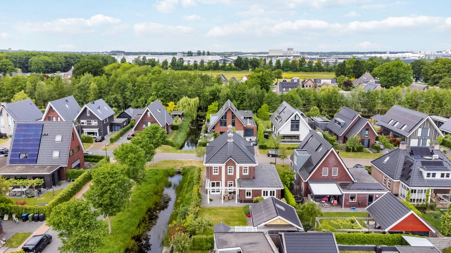 Foto 55 van Nienke van Hichtumweg 21