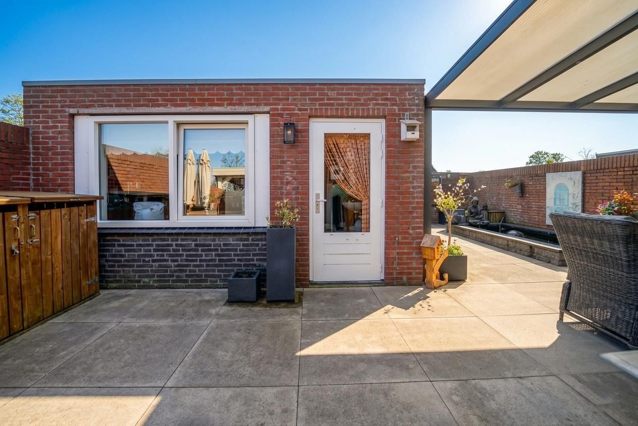 Spacious extended semi-detached home with four bedrooms in St. Willebrord — 41