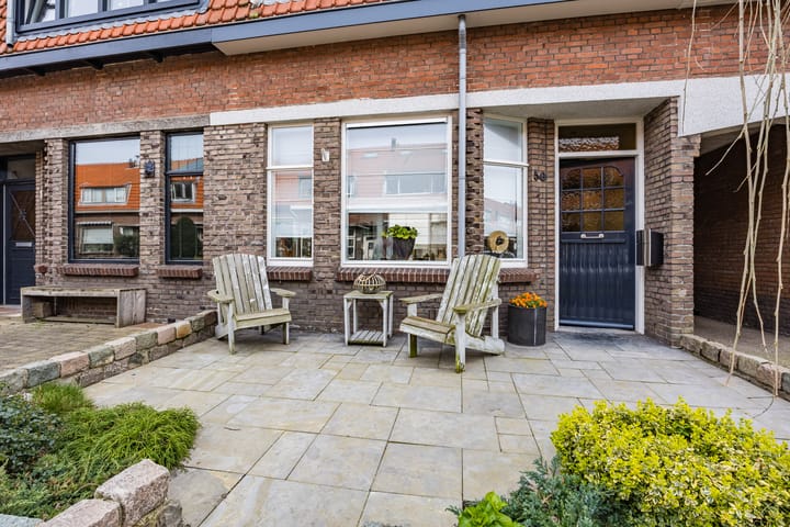 Photo 2 of Duiventorenstraat 50