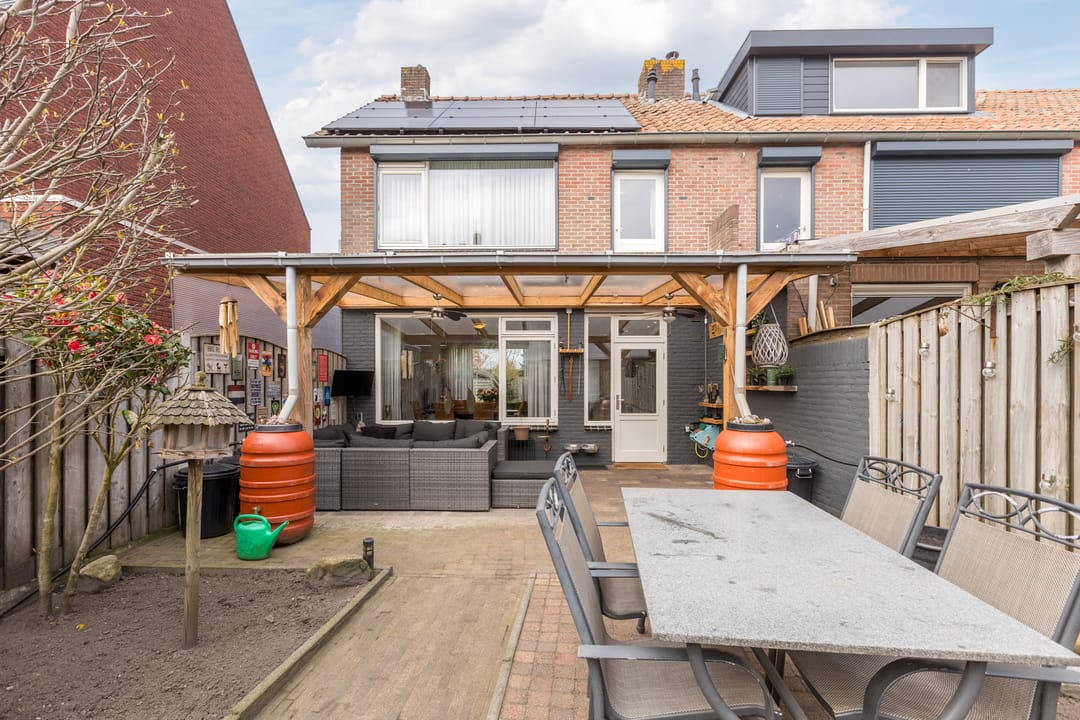 Foto 16 van Middenweg 2