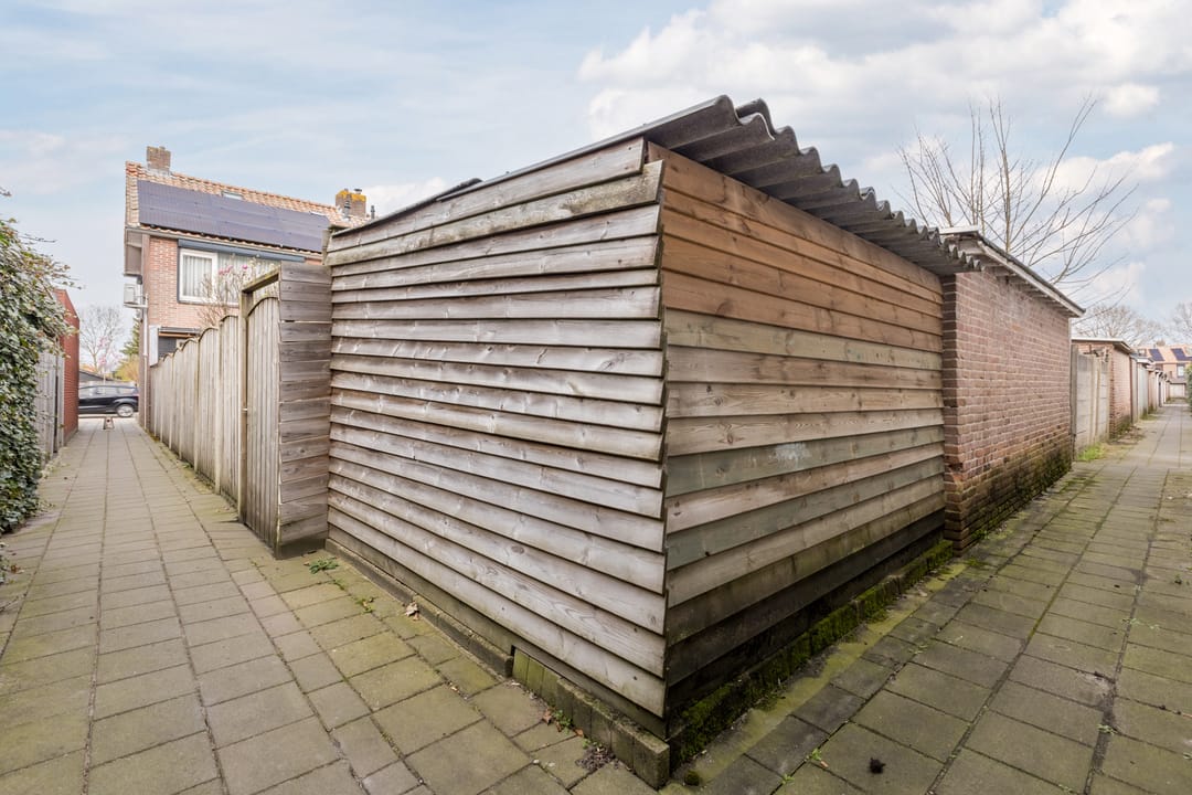 Foto 23 van Middenweg 2