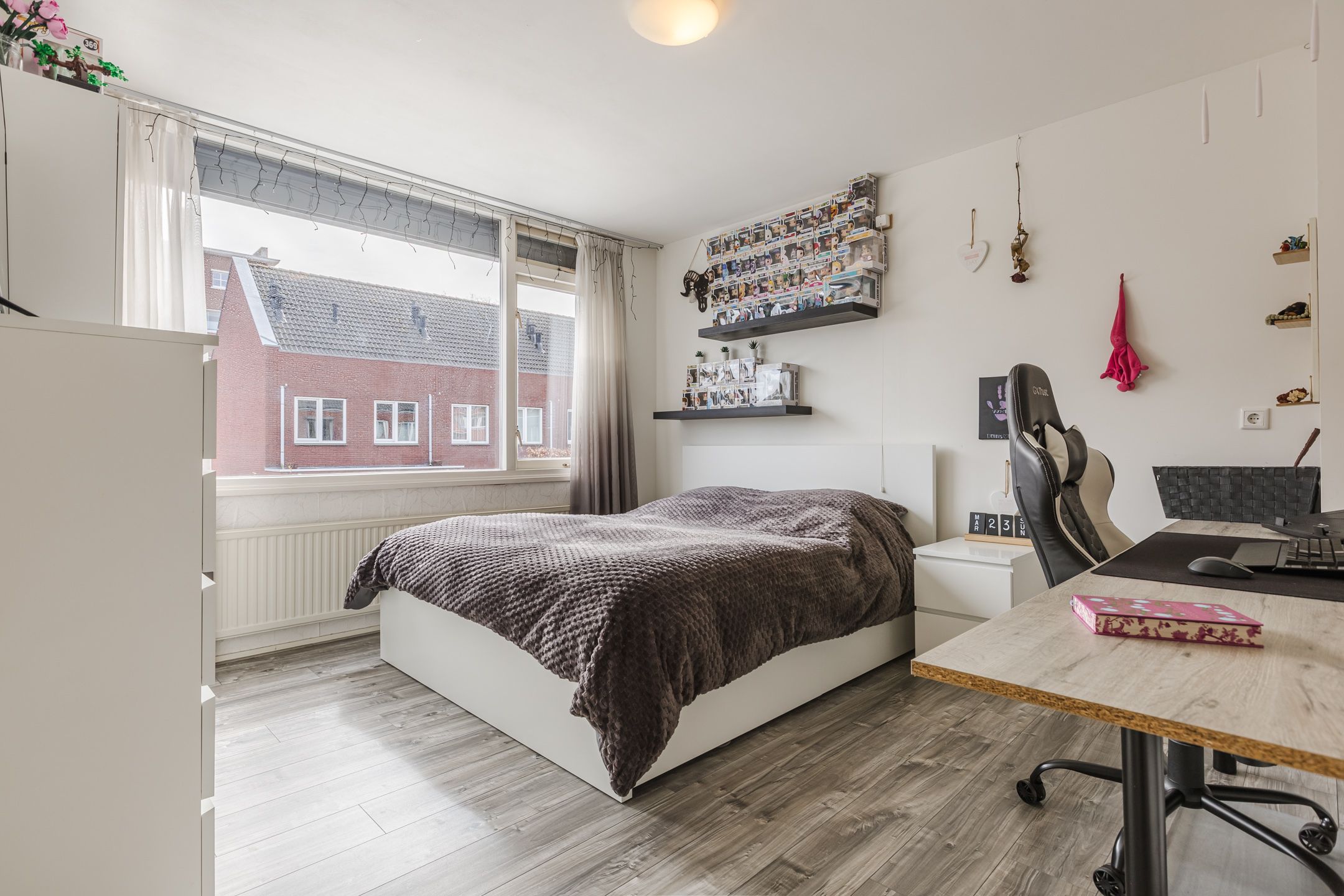 Foto 24 van Middenweg 2