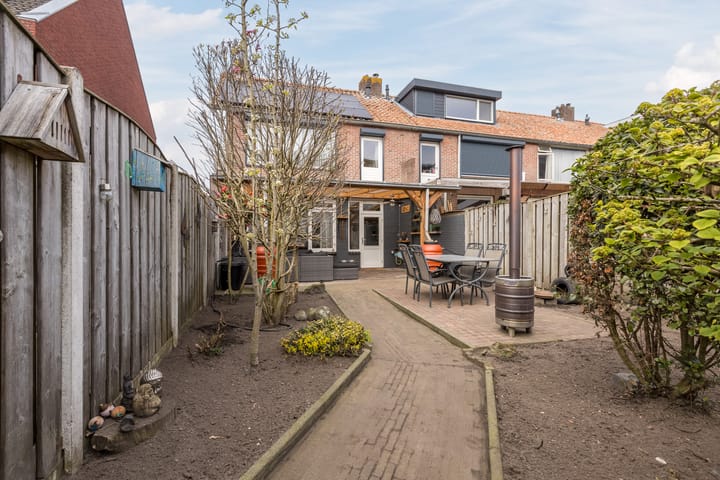 Foto 4 van Middenweg 2