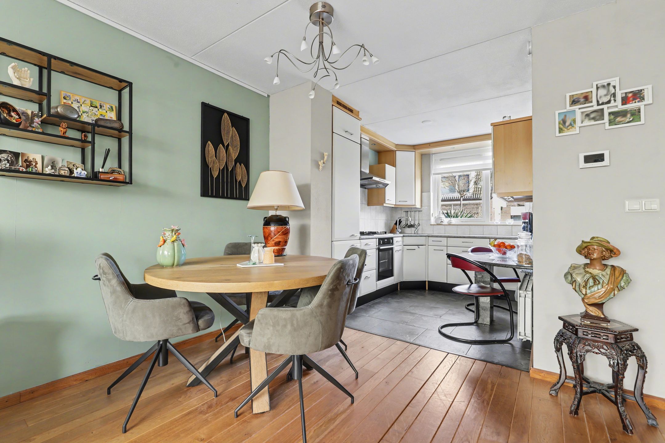 Photo 9 of Van der Veerlaan 5